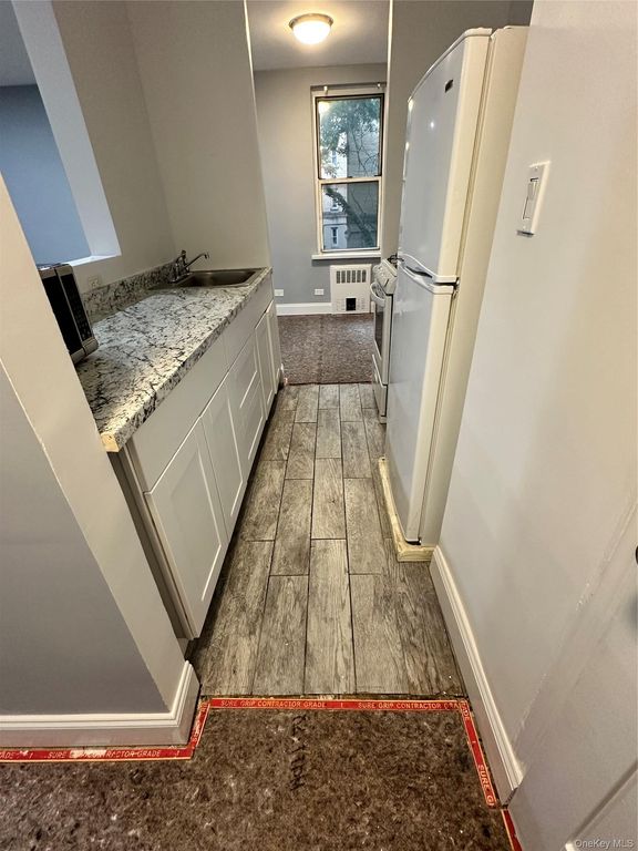 2385 Barker Avenue 2B, Bronx, NY 10467 — exterior