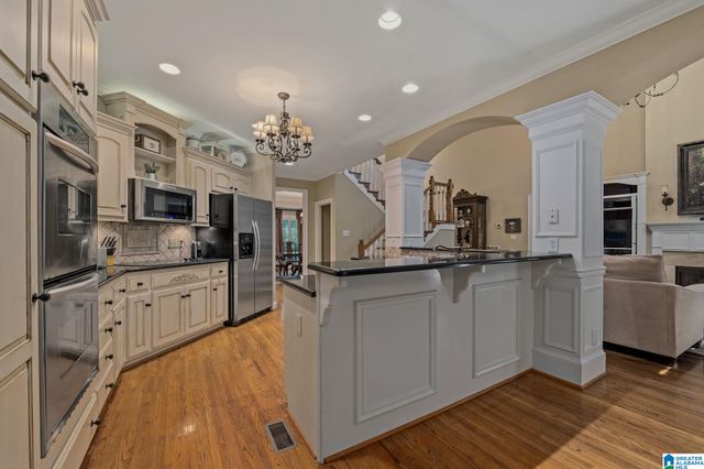 2013 BLUE HERON CIRCLE, Birmingham, AL 35242