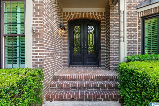 2013 BLUE HERON CIRCLE, Birmingham, AL 35242