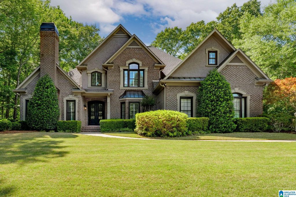 2013 BLUE HERON CIRCLE, Birmingham, AL 35242