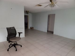 5712 NW 68th Ter, Tamarac, FL 33321