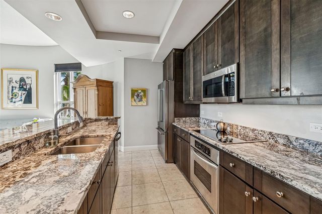 450 KNIGHTS RUN AVENUE 411, Tampa, FL 33602