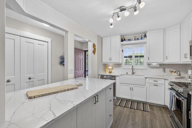327 Southwind Drive 203, North Palm Beach, FL 33408