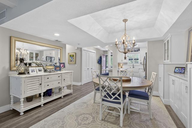 327 Southwind Drive 203, North Palm Beach, FL 33408