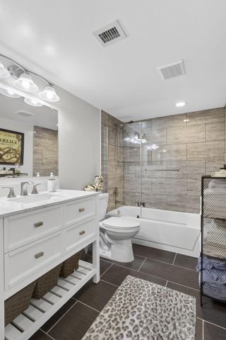 327 Southwind Drive 203, North Palm Beach, FL 33408