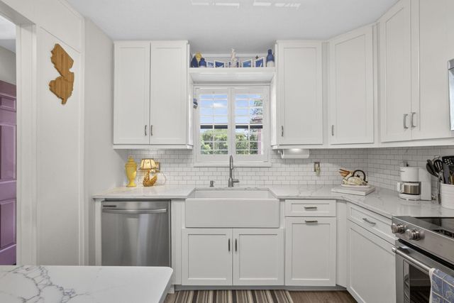 327 Southwind Drive 203, North Palm Beach, FL 33408
