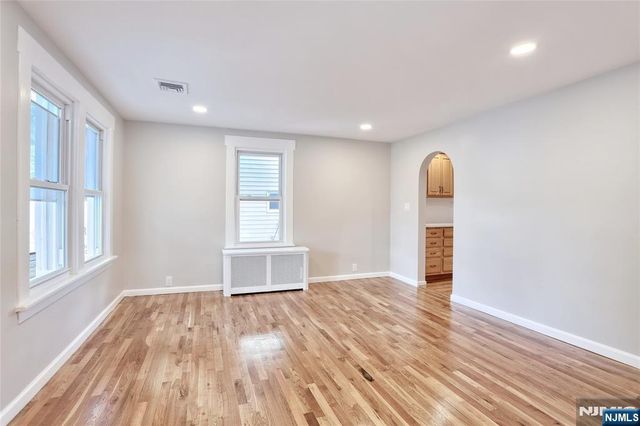 7-29 Cedar Street, Fair Lawn, NJ 07410