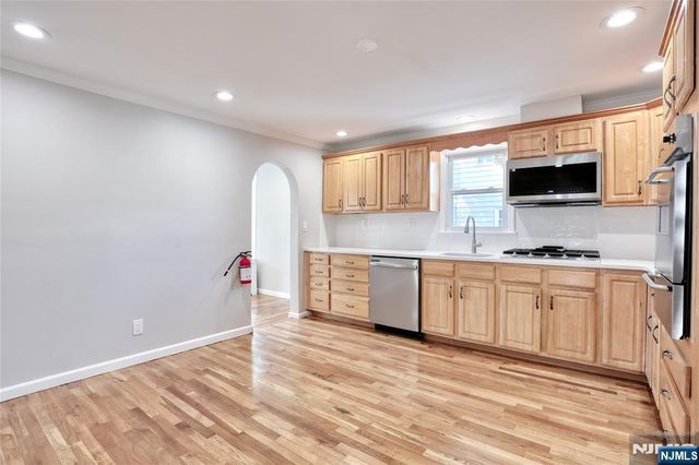 7-29 Cedar Street, Fair Lawn, NJ 07410