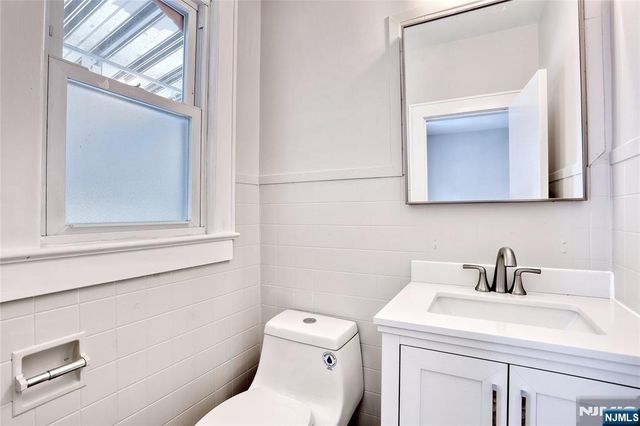 7-29 Cedar Street, Fair Lawn, NJ 07410