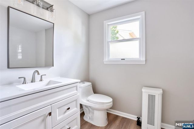 7-29 Cedar Street, Fair Lawn, NJ 07410