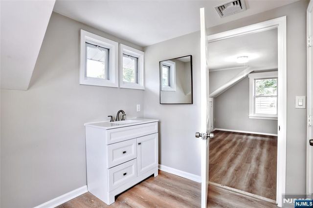 7-29 Cedar Street, Fair Lawn, NJ 07410