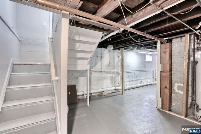 7-29 Cedar Street, Fair Lawn, NJ 07410