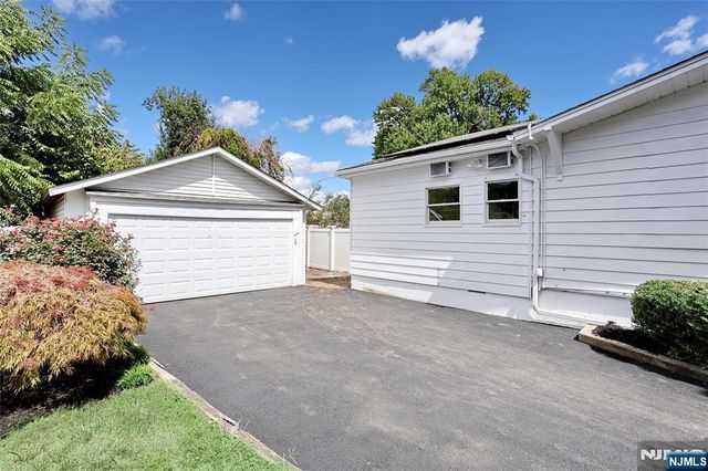 7-29 Cedar Street, Fair Lawn, NJ 07410