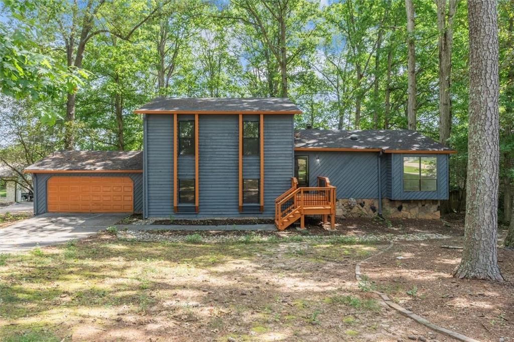 296 Grist Mill Lane, Lawrenceville, GA 30046