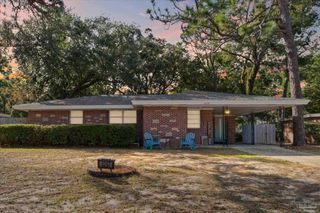6267 Hilltop Rd, Pensacola, FL 32504
