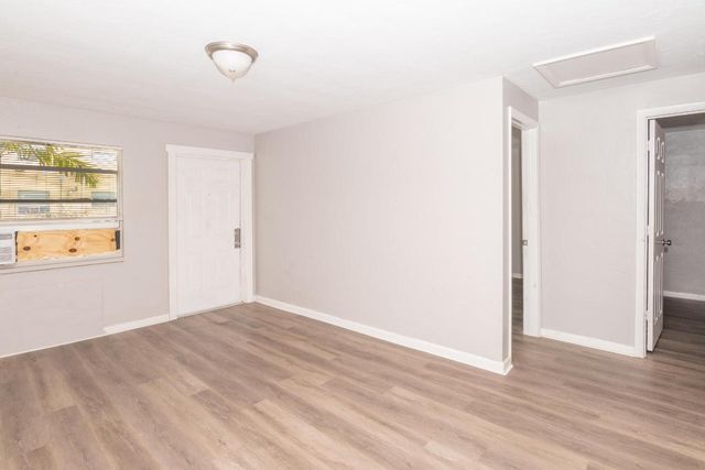 1009 9th Street 3, West Palm Beach, FL 33401