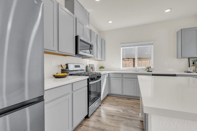 1272 Matlack St, Lincoln, CA 95648