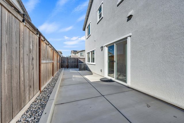 1272 Matlack St, Lincoln, CA 95648