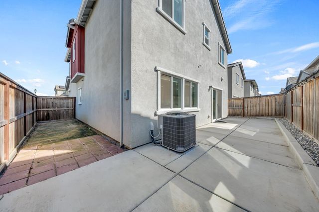 1272 Matlack St, Lincoln, CA 95648