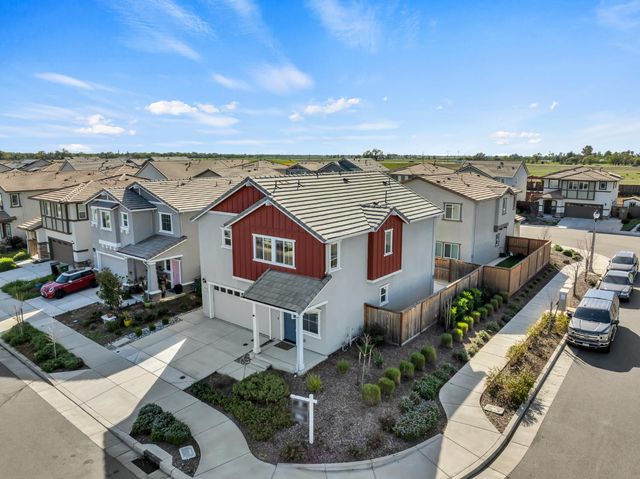 1272 Matlack St, Lincoln, CA 95648