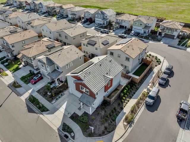 1272 Matlack St, Lincoln, CA 95648