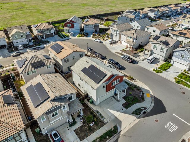 1272 Matlack St, Lincoln, CA 95648