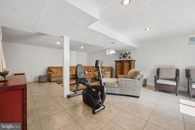 6305 DERBY CIR, Frederick, MD 21703
