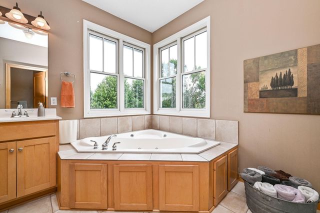 3929 Evermoor Parkway, Rosemount, MN 55068
