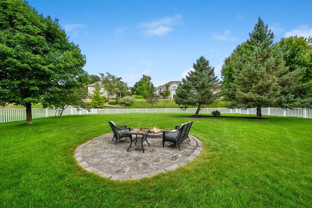 3929 Evermoor Parkway, Rosemount, MN 55068