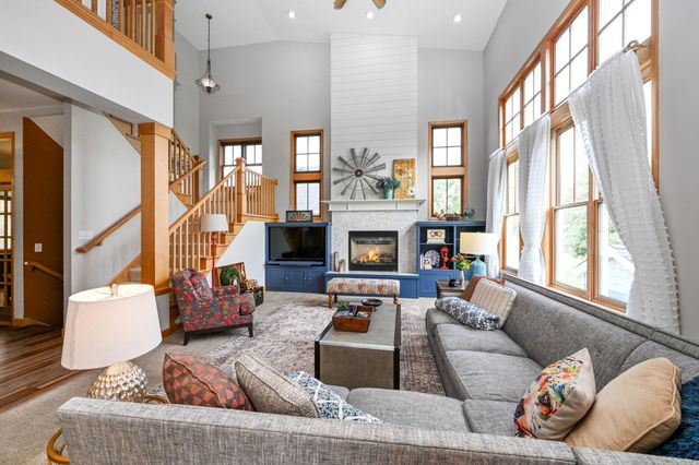3929 Evermoor Parkway, Rosemount, MN 55068