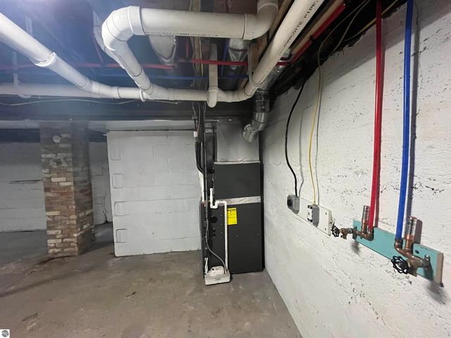 203.5 E Chapin Street, Cadillac, MI 49601