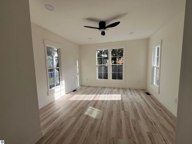 203.5 E Chapin Street, Cadillac, MI 49601