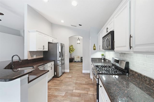 251 PINE SPRINGS DRIVE, Debary, FL 32713