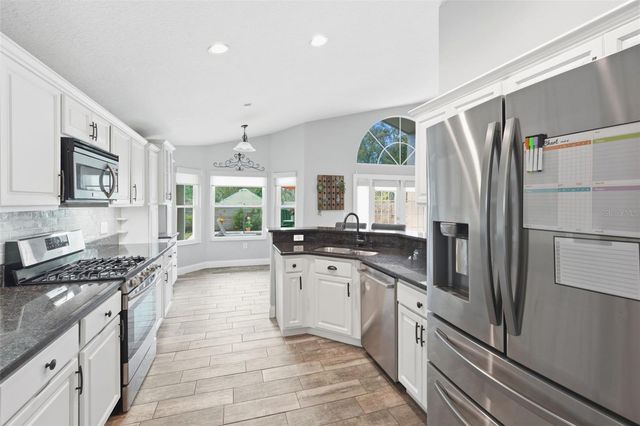 251 PINE SPRINGS DRIVE, Debary, FL 32713