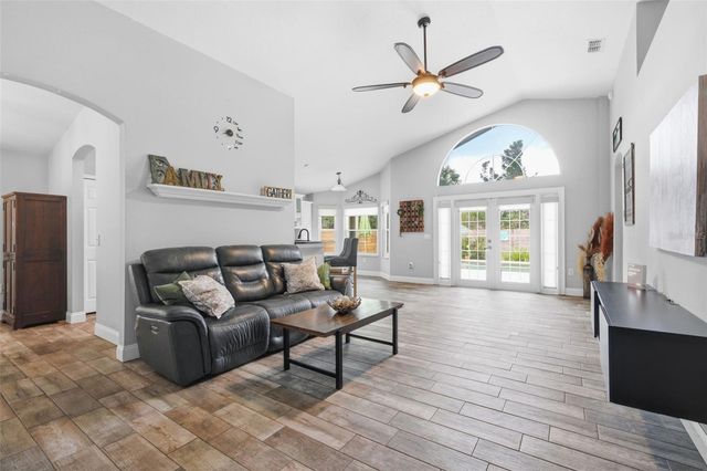 251 PINE SPRINGS DRIVE, Debary, FL 32713