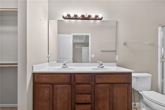 1200 SW Cornwall Road, Lee's Summit, MO 64083