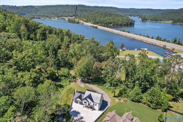 286 Mitchell Hollow Road, Grant, AL 35747