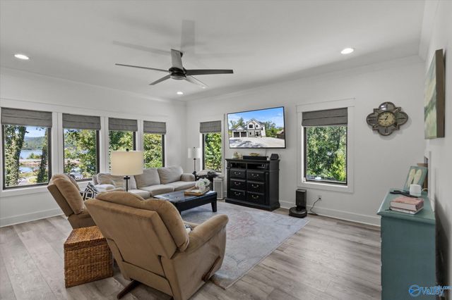 286 Mitchell Hollow Road, Grant, AL 35747