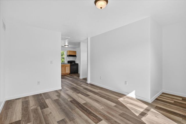 1387 E Riverside Drive, Ionia, MI 48846