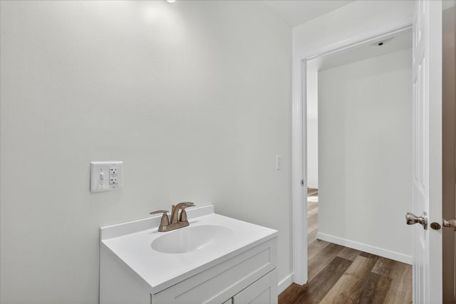 1387 E Riverside Drive, Ionia, MI 48846