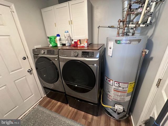 4802 QUEENSBURY CIR, Fredericksburg, VA 22408
