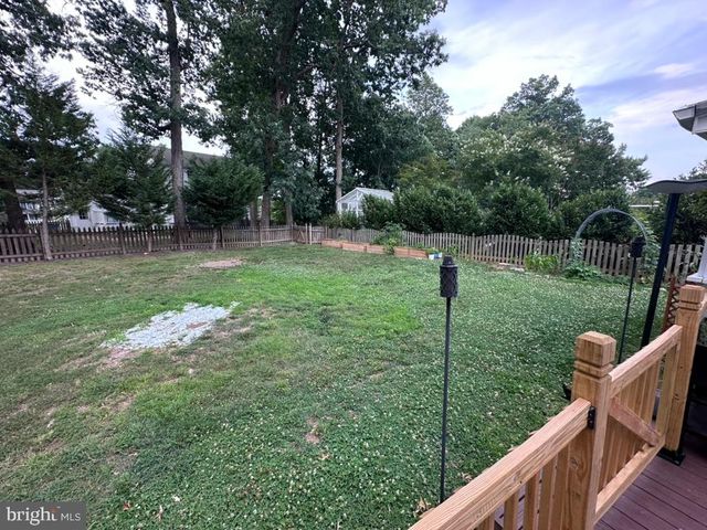 4802 QUEENSBURY CIR, Fredericksburg, VA 22408