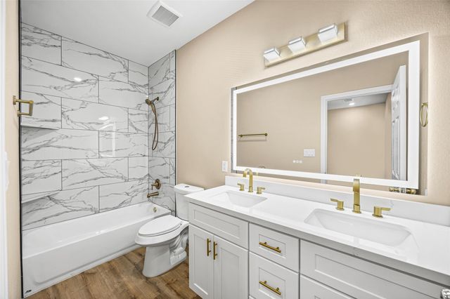 6719 Roanoke Street, Houston, TX 77028