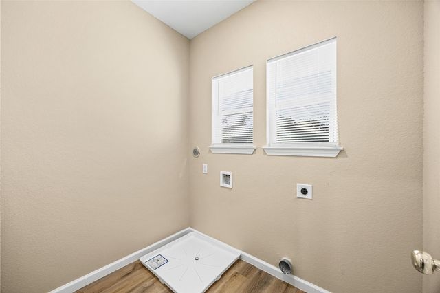 6719 Roanoke Street, Houston, TX 77028