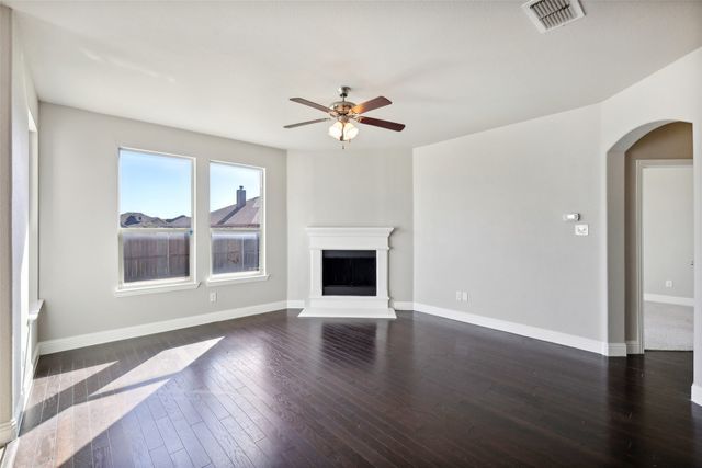 7353 Waterwell Trail, Forest Hill, TX 76140