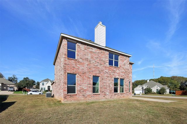 7353 Waterwell Trail, Forest Hill, TX 76140