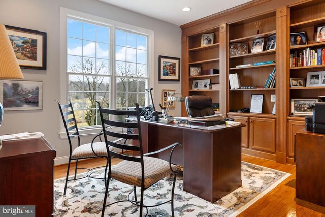 15058 BANKFIELD DR, Waterford, VA 20197