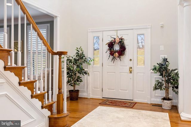 15058 BANKFIELD DR, Waterford, VA 20197
