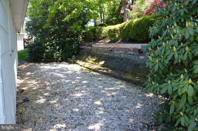 1825 S 2ND AVE, Pottsville, PA 17901