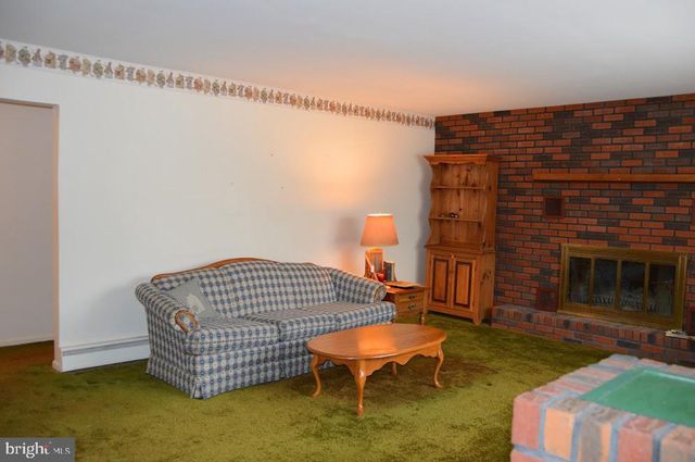 1825 S 2ND AVE, Pottsville, PA 17901